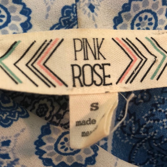 Versatile patterned sleeveless blouse. - Picture 5 of 6